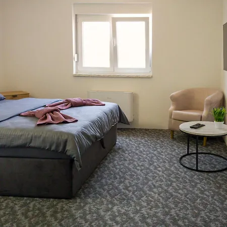 Anic Motel